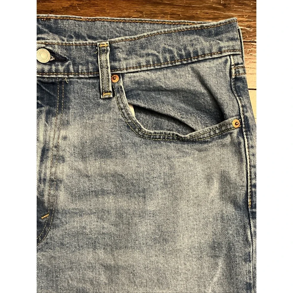 Levi's 550 Men's Light Medium Wash Jeans‎ 36x32 Great Fade EUC